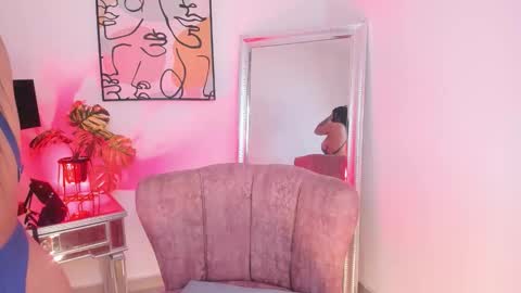 GRACE KIROZ online show from 5, 11, 2025