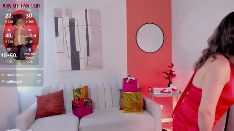 Zuly online show from 20, 12, 2025