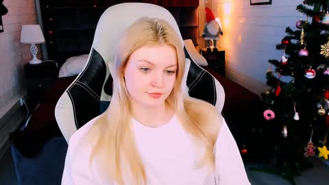 Grace Glamour online show from 5, 1, 2025