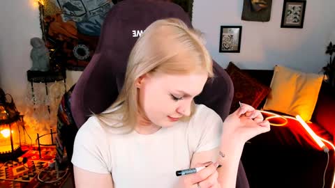 Grace Glamour online show from 15, 1, 2025