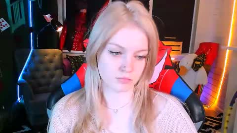 Grace Glamour online show from 13, 2, 2025