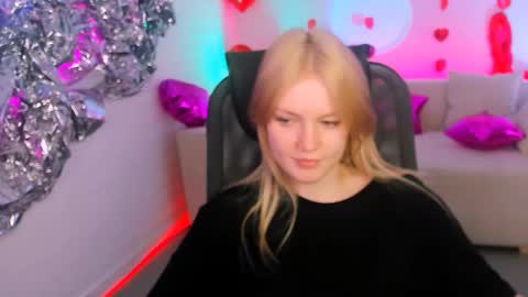 Grace Glamour online show from 22, 2, 2025