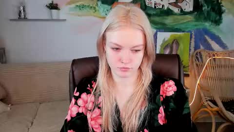 Grace Glamour online show from 12, 3, 2025