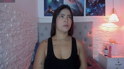 Snapshot of graceymilf999 chatting on 25, 1, 2025 Gracey Milf online show from 25, 1, 2025