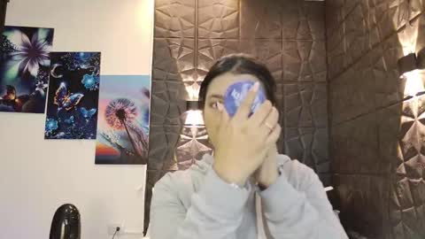 Snapshot of graceymilf999 chatting on 18, 9, 2025 Gracey Milf online show from 18, 9, 2025