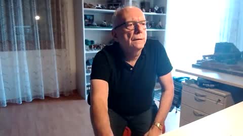 Snapshot of grandpach chatting on 21, 2, 2025 grandpach online show from 21, 2, 2025