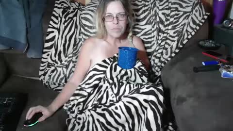 Granny Low online show from 3, 12, 2024