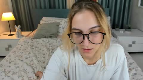 Snapshot of graseflower chatting on 26, 9, 2025 Grase online show from 26, 9, 2025