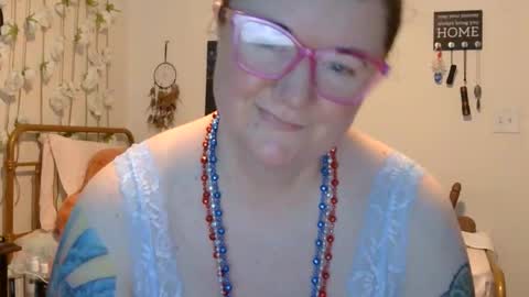 Snapshot of grateful42day chatting on 25, 5, 2026 grateful42day online show from 25, 5, 2026