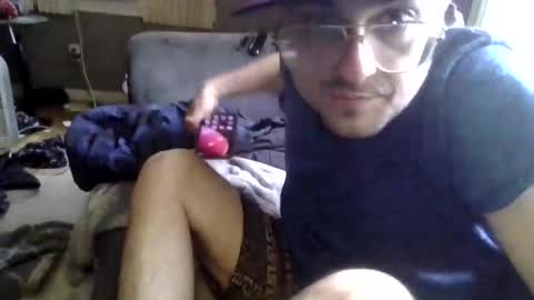 Snapshot of gratiotony chatting on 21, 6, 2026 Get US to 1000 you wont be disapointed online show from 21, 6, 2026
