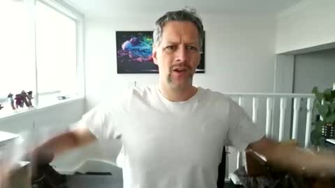 Snapshot of grattitude chatting on 23, 11, 2025 grattitude online show from 23, 11, 2025