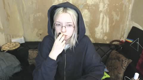 graylovescookies online show from 22, 12, 2024