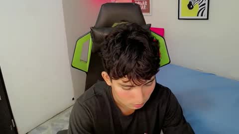 Snapshot of green_xox chatting on 1, 12, 2025 GREEN online show from 1, 12, 2025