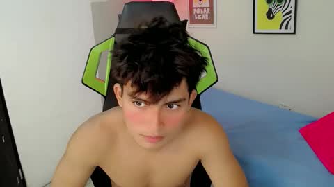 Snapshot of green_xox chatting on 3, 12, 2025 GREEN online show from 3, 12, 2025