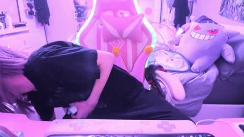 GreenEyedLovexo online show from 13, 1, 2025