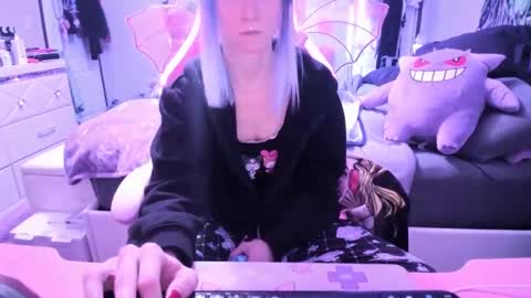 GreenEyedLovexo online show from 24, 1, 2025