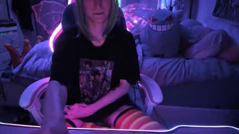 GreenEyedLovexo online show from 25, 10, 2025