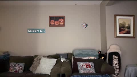 Snapshot of greenxxxqueen chatting on 31, 12, 2024 SexQueen Nikki online show from 31, 12, 2024