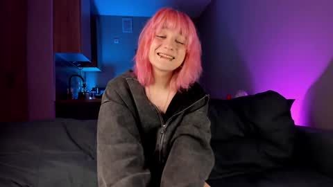 Greg-independent model online show from 16, 1, 2025