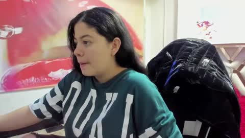 Snapshot of greiccy_20 chatting on 23, 9, 2025 GREICCY online show from 23, 9, 2025