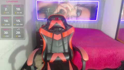 Snapshot of greiccy_20 chatting on 15, 12, 2025 GREICCY online show from 15, 12, 2025