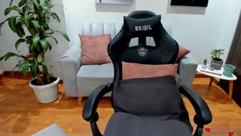 Snapshot of greta_miss chatting on 30, 1, 2025  Emmy  online show from 30, 1, 2025