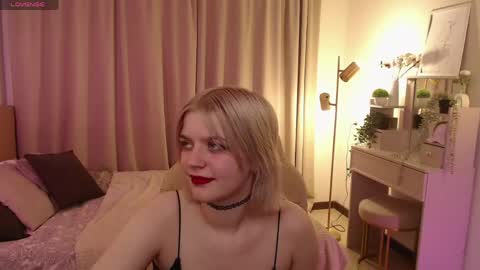 Snapshot of gretchen_mol chatting on 4, 6, 2026 gretchen_mol online show from 4, 6, 2026
