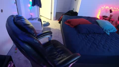 Snapshot of greyfox311 chatting on 5, 10, 2025 NickVegas online show from 5, 10, 2025