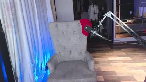 Greyslopez online show from 1, 11, 2025