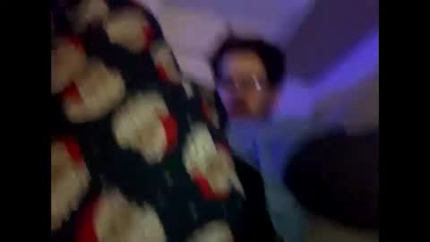 Perfectlyaveragesavage online show from 17, 1, 2025