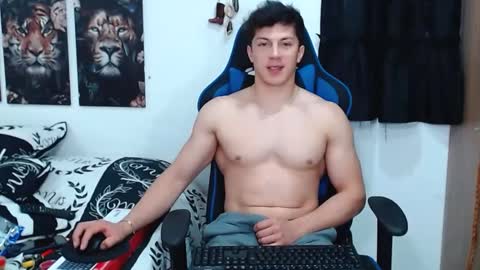 Snapshot of griego01 chatting on 5, 3, 2025 griego01 online show from 5, 3, 2025