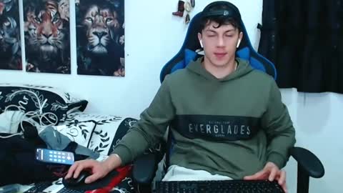 Snapshot of griego01 chatting on 6, 3, 2025 griego01 online show from 6, 3, 2025