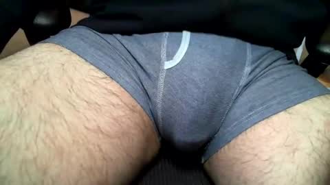 Snapshot of grownoshow9 chatting on 6, 11, 2025 grownoshow9 online show from 6, 11, 2025