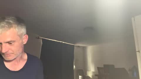 guardiannif_ online show from 28, 2, 2025