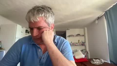 guardiannif_ online show from 20, 2, 2026