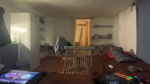 guardiannif_ online show from 5, 3, 2026