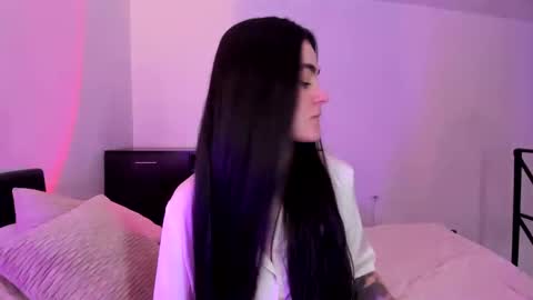 Elena online show from 25, 2, 2025