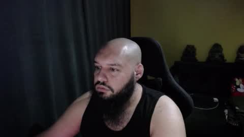 Snapshot of guessswho24 chatting on 20, 10, 2025 Ayan online show from 20, 10, 2025