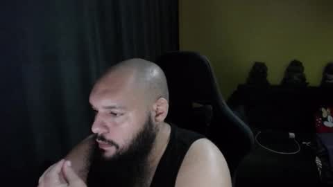 Snapshot of guessswho24 chatting on 23, 10, 2025 Ayan online show from 23, 10, 2025