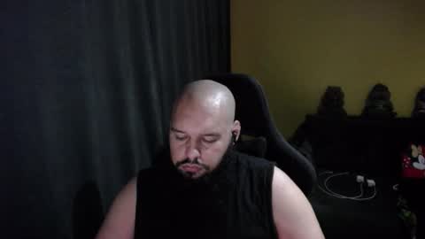 Snapshot of guessswho24 chatting on 5, 11, 2025 Ayan online show from 5, 11, 2025