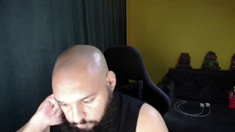 Snapshot of guessswho24 chatting on 5, 12, 2025 Ayan online show from 5, 12, 2025