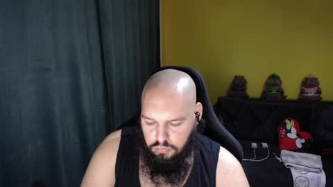 Snapshot of guessswho24 chatting on 21, 12, 2025 Ayan online show from 21, 12, 2025