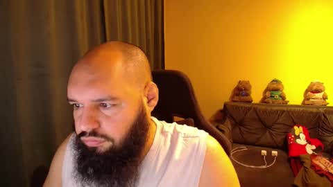 Snapshot of guessswho24 chatting on 5, 2, 2026 Ayan online show from 5, 2, 2026