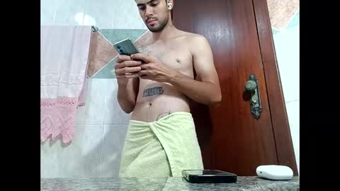 Snapshot of guguzinhox chatting on 14, 11, 2025 guguzinhox online show from 14, 11, 2025