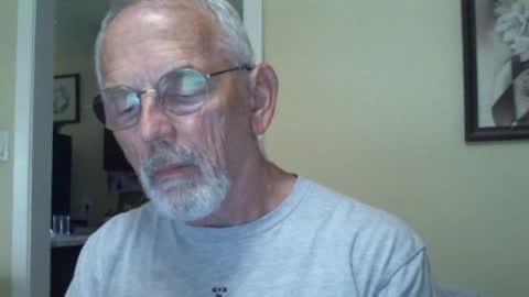 Snapshot of gulfcoast1952 chatting on 14, 12, 2024 Roy online show from 14, 12, 2024