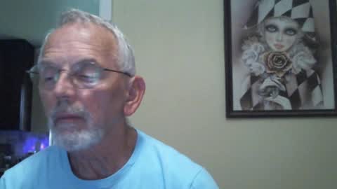 Snapshot of gulfcoast1952 chatting on 24, 12, 2024 Roy online show from 24, 12, 2024