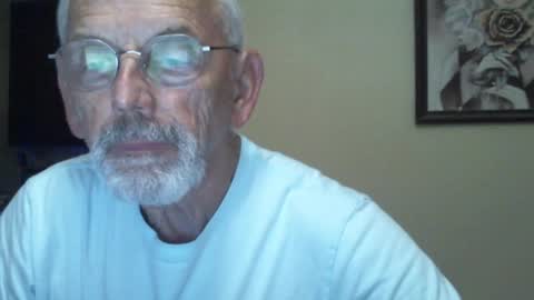 Snapshot of gulfcoast1952 chatting on 27, 1, 2025 Roy online show from 27, 1, 2025