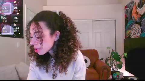 Snapshot of gunzinrose chatting on 18, 7, 2026 Kylie online show from 18, 7, 2026
