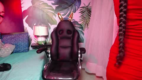 Snapshot of gurvinderr chatting on 6, 2, 2025 Hushaima Gur online show from 6, 2, 2025