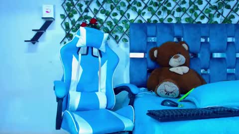 Snapshot of gurxxxt chatting on 12, 1, 2025 Hakim online show from 12, 1, 2025